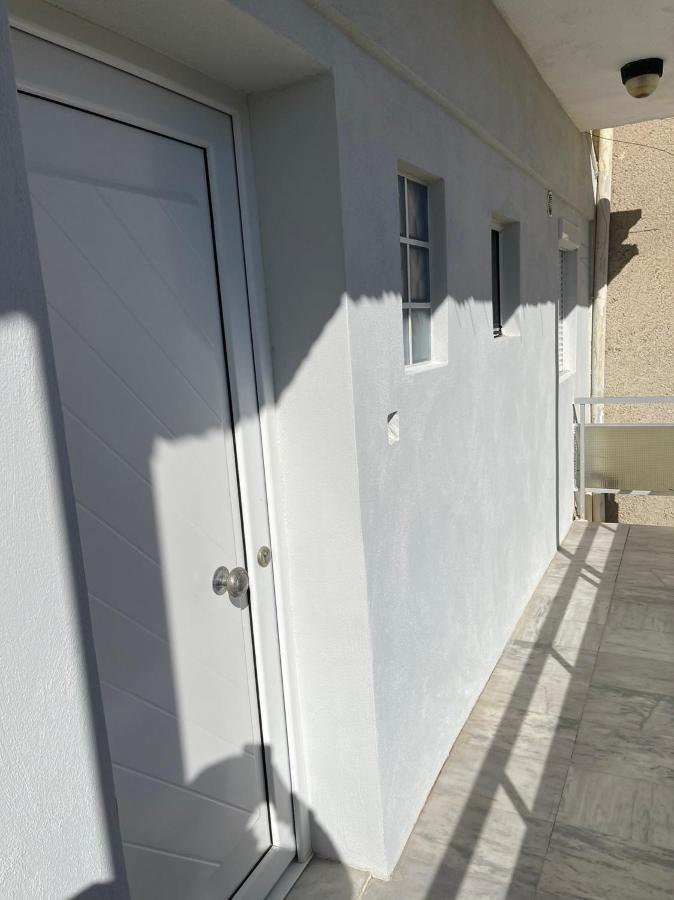 דירות Nea Iraklitsa Adrianos House By The Sea מראה חיצוני תמונה